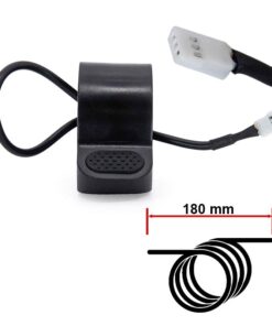 Akcelerátor s černou podložkou